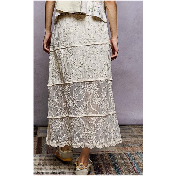 POL Cream Lace Tiered Maxi Skirt - Picture 4 of 6